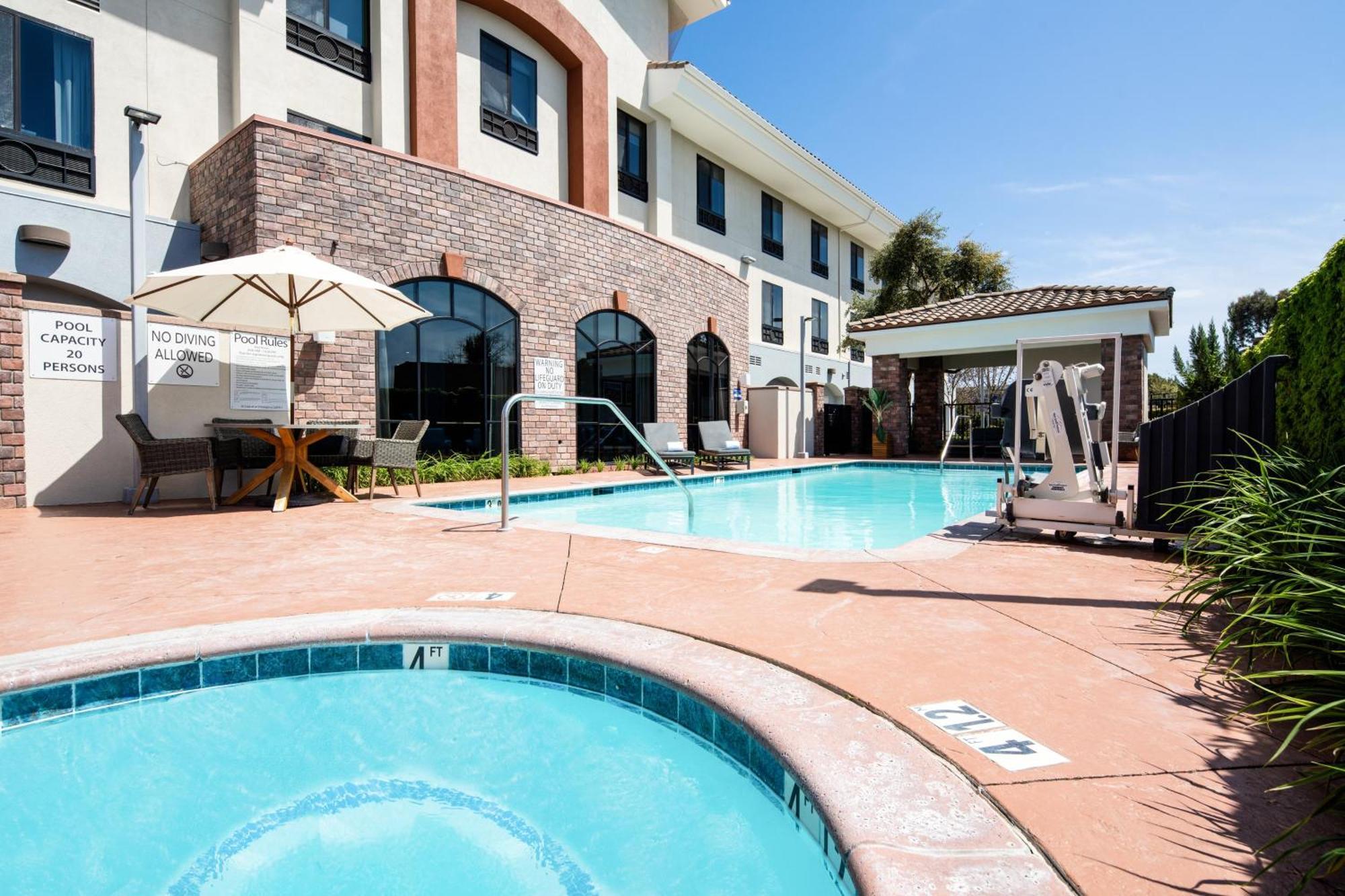 Holiday Inn Express Hotel & Suites Atascadero By Ihg Экстерьер фото