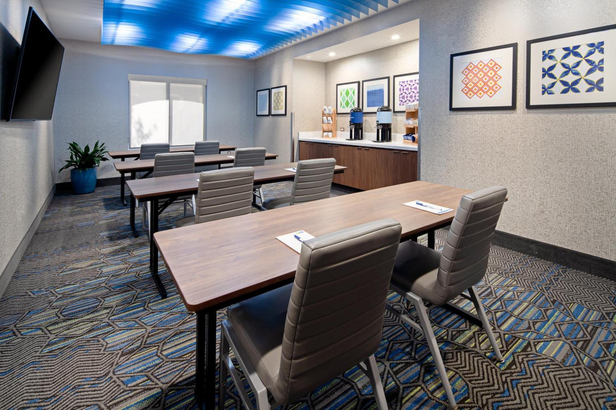 Holiday Inn Express Hotel & Suites Atascadero By Ihg Экстерьер фото
